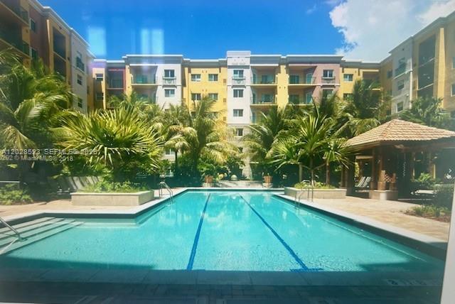 6001 SW 70th St Unit 114