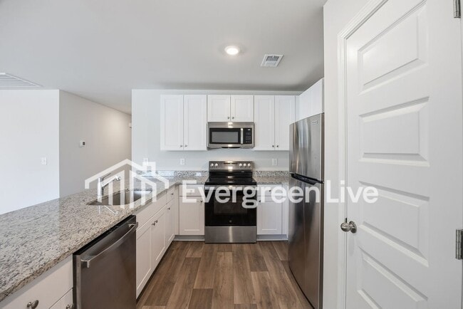 Photo - 1235 English Oaks St