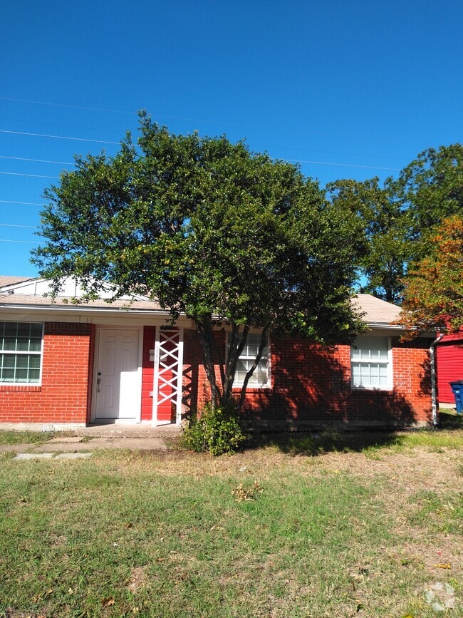 Building Photo - 2225 El Capitan Dr Rental