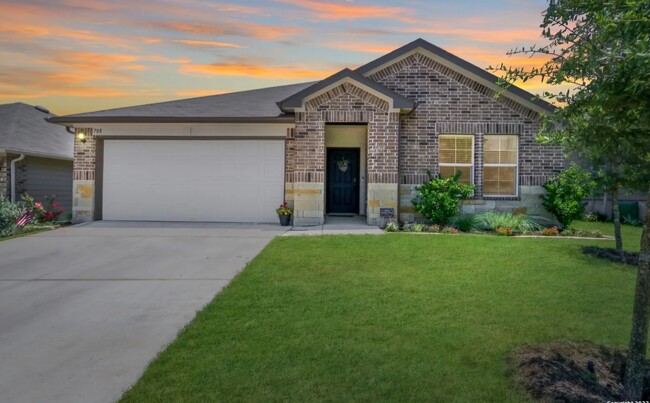Photo - 708 Monarch Dr House