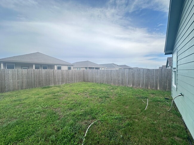 Photo - 2722 Winterfell St