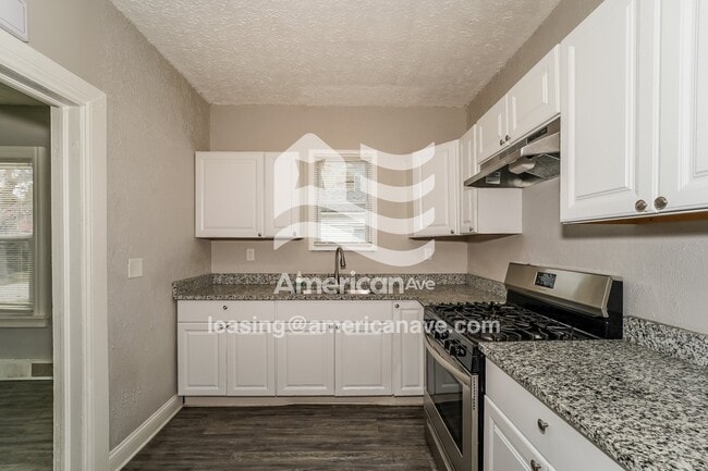 Photo - 912 E 34th St