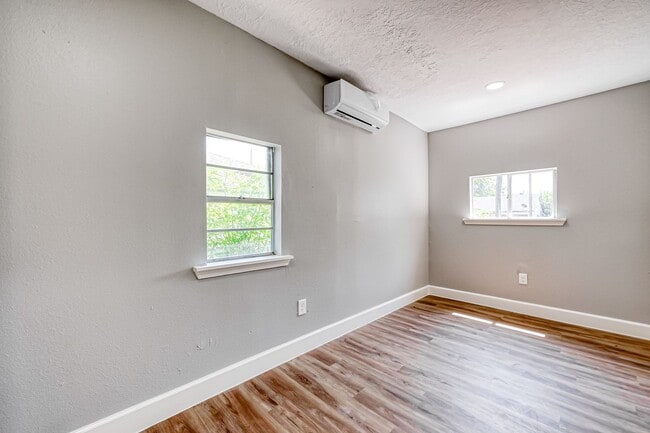 6715 Victoria St Unidad 6715 Victoria Unit B
