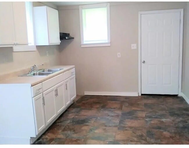 Photo - 1008 Walk Rd