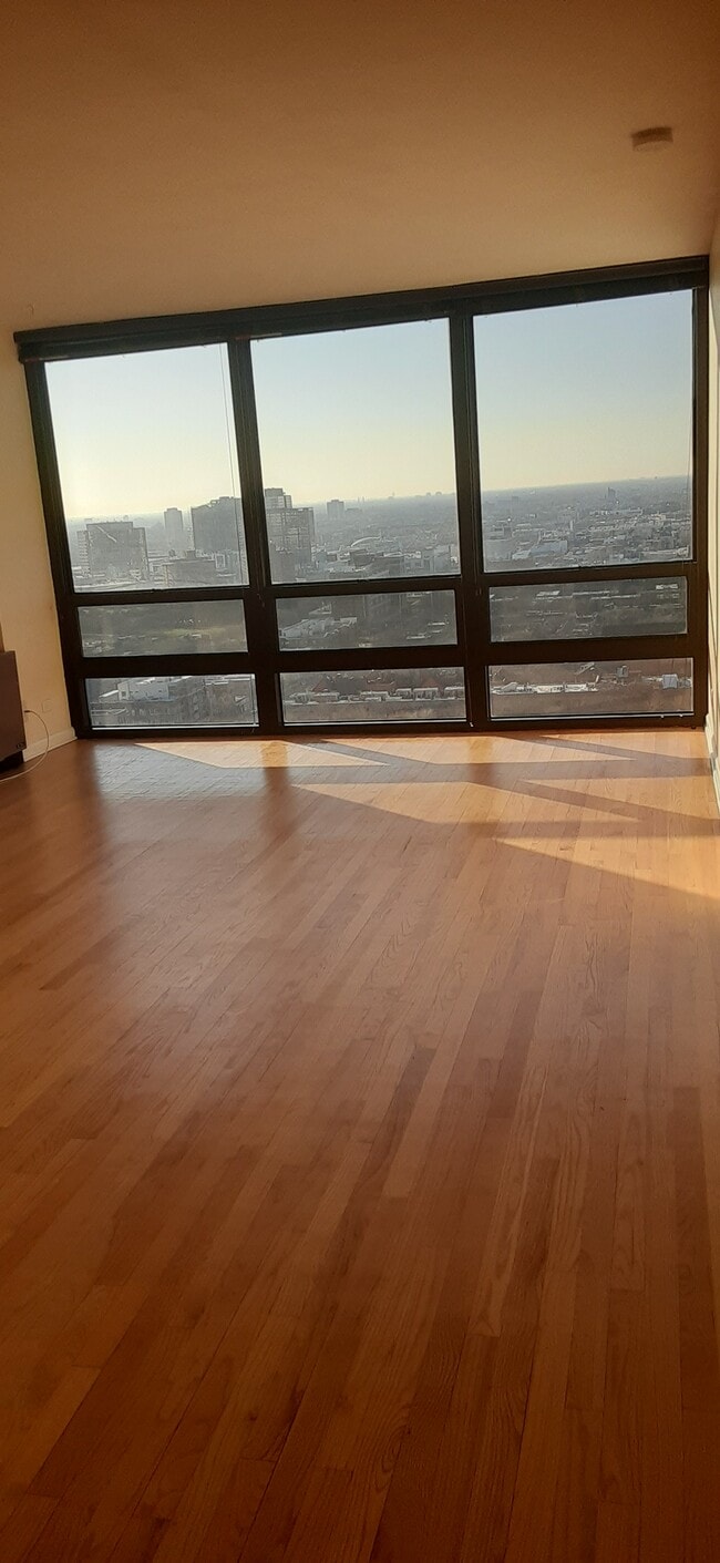 Building Photo - 1636 N Wells St Unit 3102 Rental