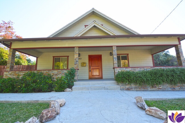 Building Photo - 1093 Avoca Ave Rental