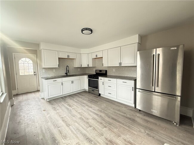 Photo - 3876 W 17th St