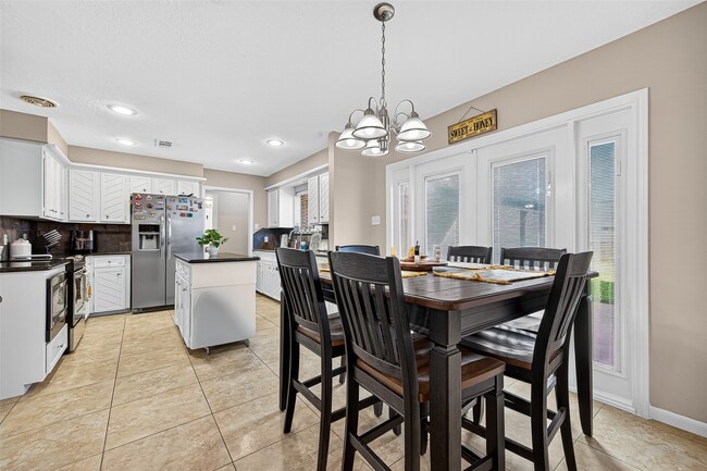 Photo - 4006 Dover St