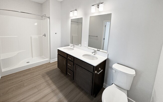 Emerald Master Bathroom