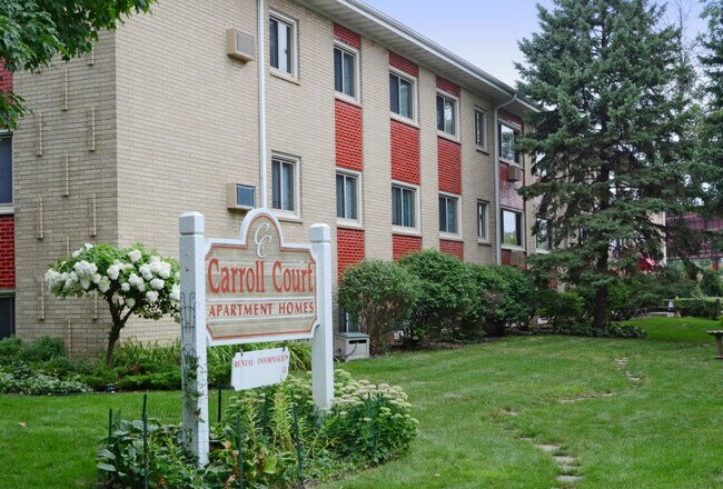 Photo - Carroll Court Apartments