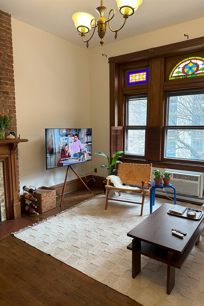 Photo - 157 W 93rd St