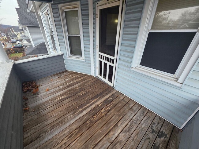 Photo - 29 Marshall St Unit Apt B