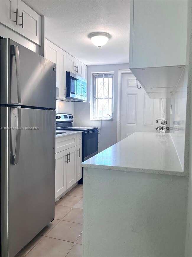 Photo - 3490 SW 9th St Unidad 11B