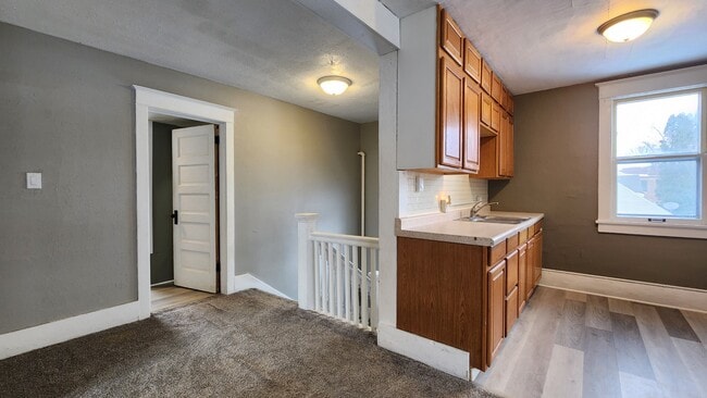 Photo - 1228 10th St N