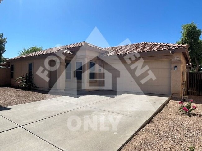 Building Photo - Great 3 Bed, 2 Bath with Open Floor Plan!