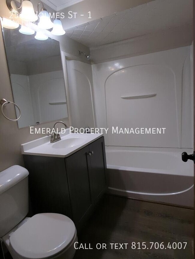 Photo - 2510 Holmes St Unit 1