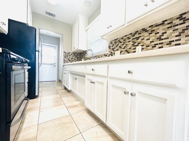 Photo - 705 S Almansor St Unit A