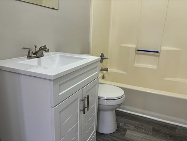 Photo - 6460 Wilson Ave