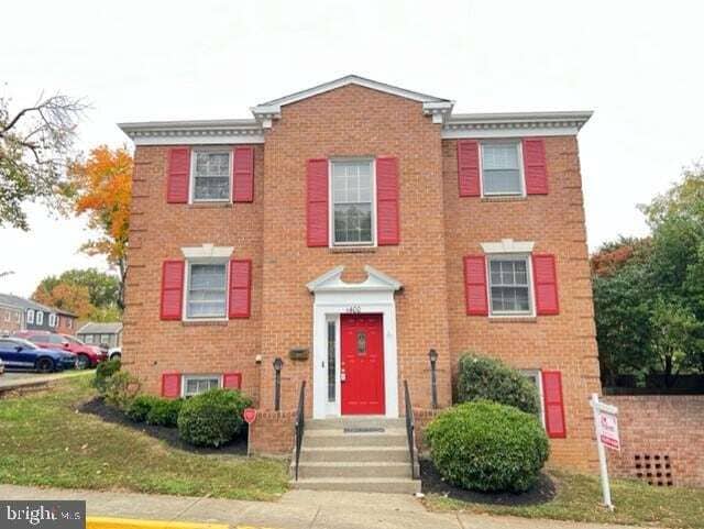Building Photo - 1400 Admiral Dr
