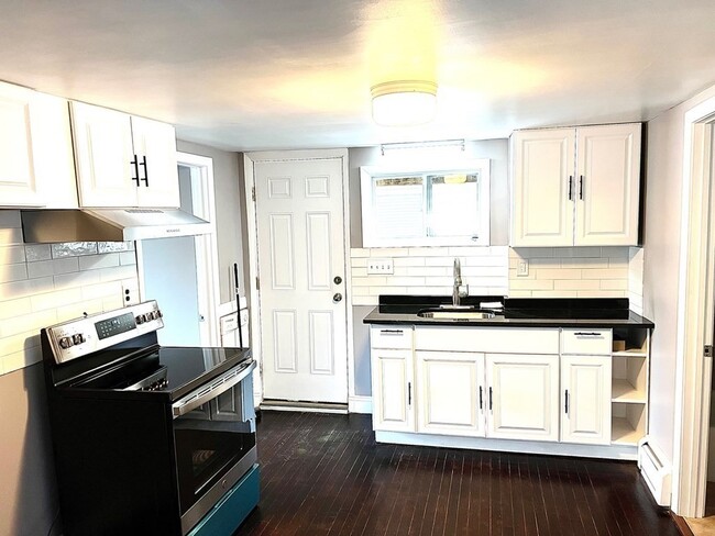 Photo - 150 Locust St Unit 1