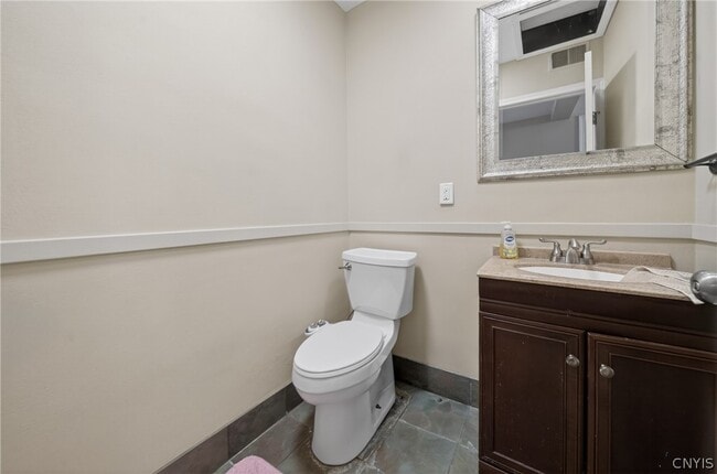 Photo - 447 E Washington St