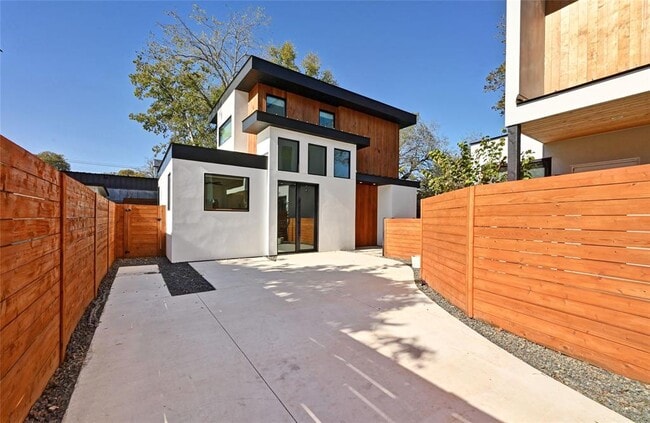 Photo - 2706 Stacy Ln