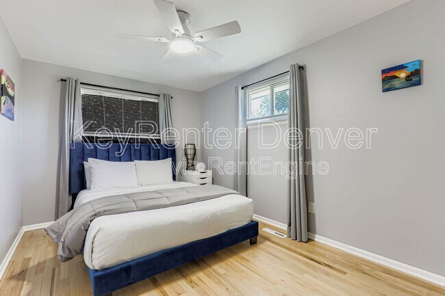 Photo - 683 Dawson St