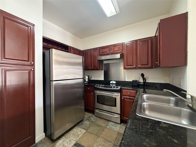 Photo - 7575 Kirby Dr Unit 1104