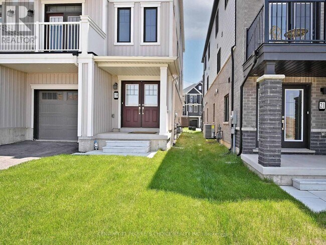 Photo - 19 Central Mkt Dr