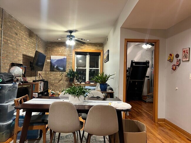 Photo - 2747 W Le Moyne St