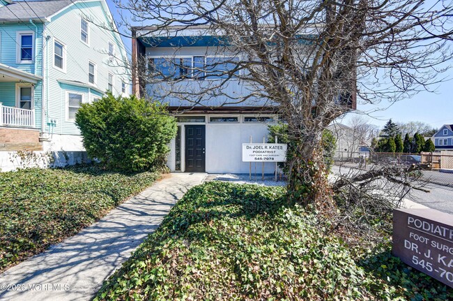 Photo - 167-169-169 N Main St