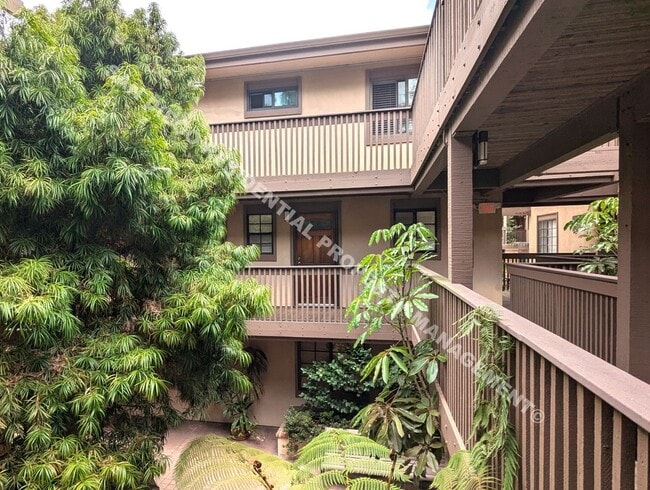 Building Photo - 8850 Villa La Jolla Dr Rental