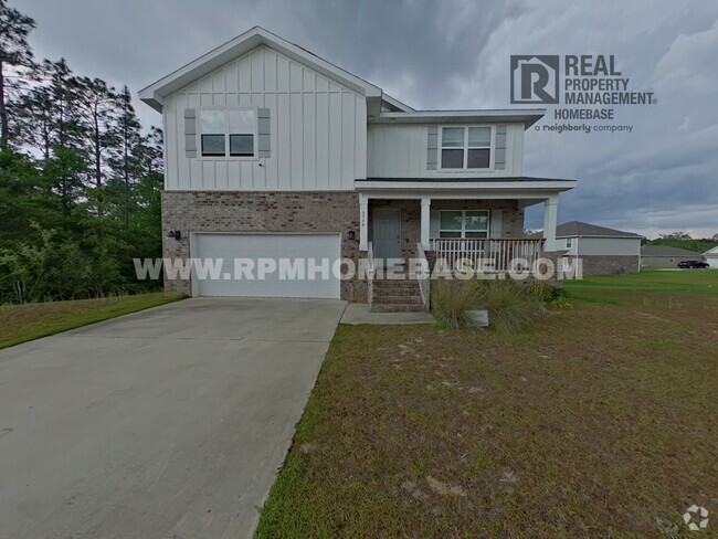 Building Photo - Spacious 5-Bedroom Home in Heritage Planta...