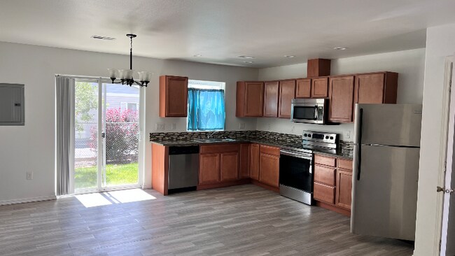 Photo - 1323 S Monroe St Unidad E