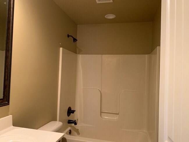 Photo - 1124 Gregory Ct