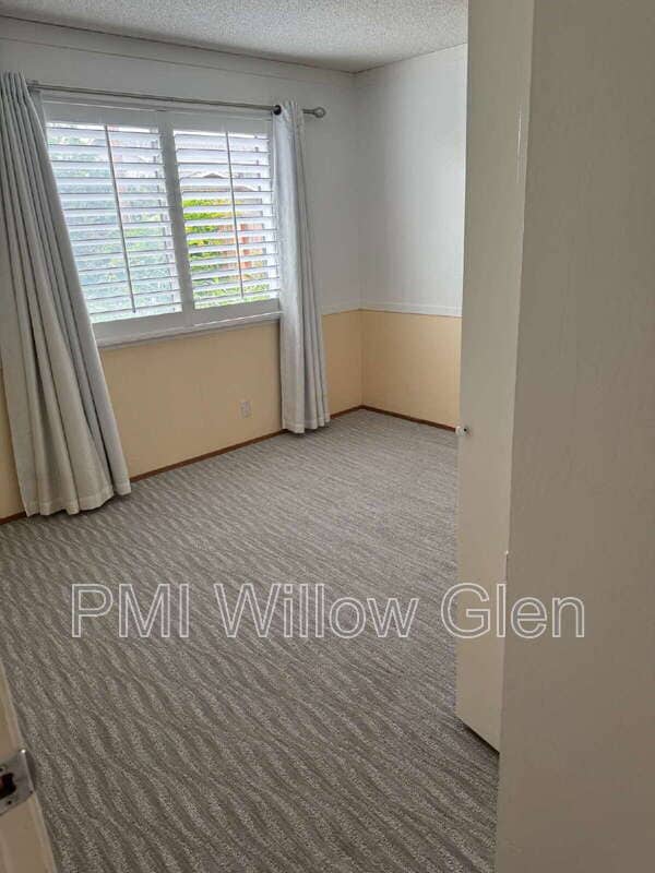 Photo - 140 Belwood Ct