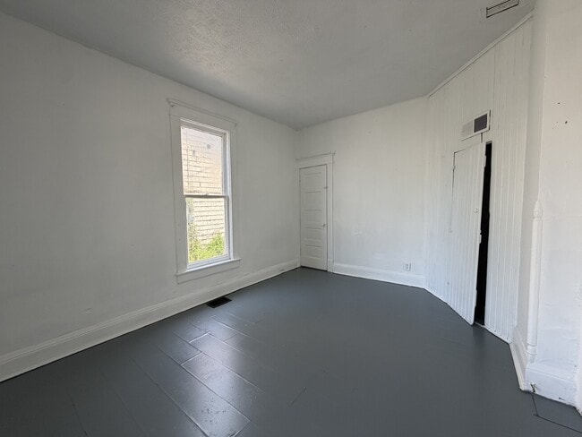 748 Monroe St Unit 1