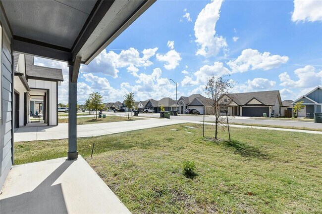 Photo - 205 Sweetwater Crk Ln