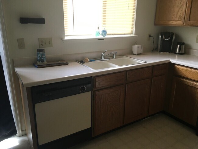 Photo - 2 Bed 1.5 Bath Townhouse End Unit in North Central Loveland