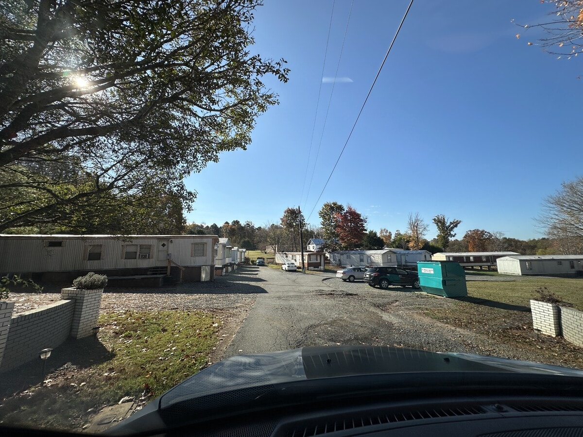 Photo - 7960 Reynolda Rd