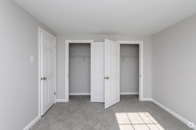 3BR, 1.5BA - 1,100SF - Primary Bedroom