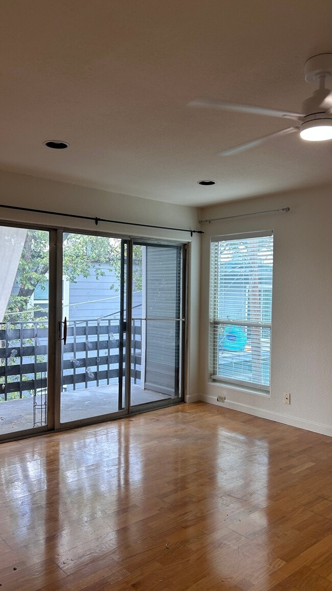 112 W 38th St