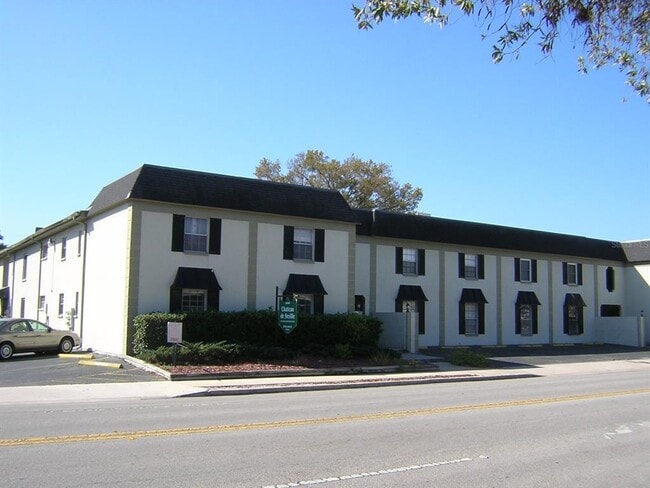 Building Photo - 2808 W Azeele St Unit 103