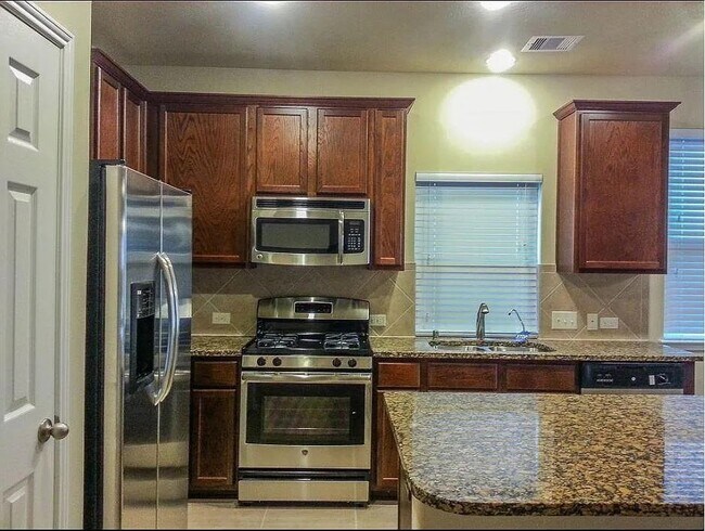 Photo - 20735 Pine Rain Ct