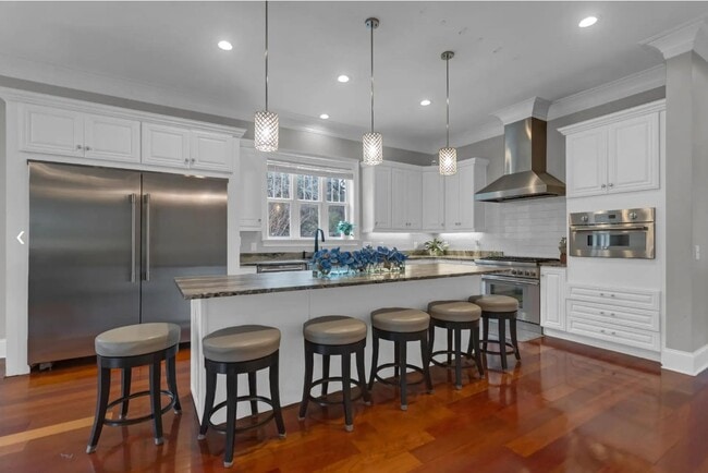 Photo - 4779 Holbird St