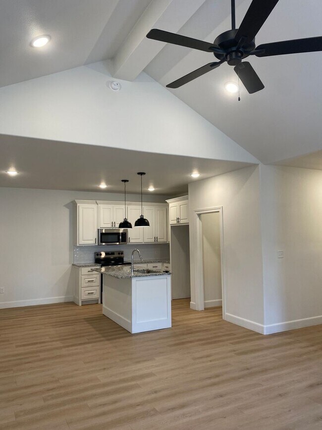 7124 22nd St Unit A JKLM10