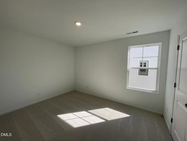 Photo - 160 S Finley Lndg Pkwy