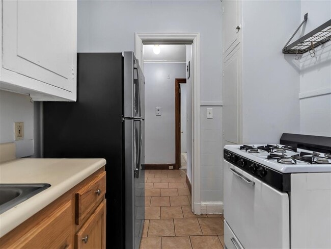 25 Lynwood Place, #5, #9, 12