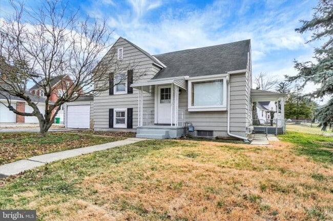 Photo - Fabulous 3 bedroom in York.
