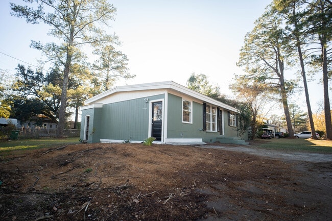 Photo - 700 16th Ave